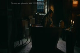 Gringa en hllutuber bailando mostrando sus senos