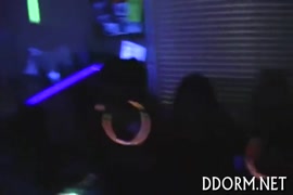 Secuestrada follada serviporno